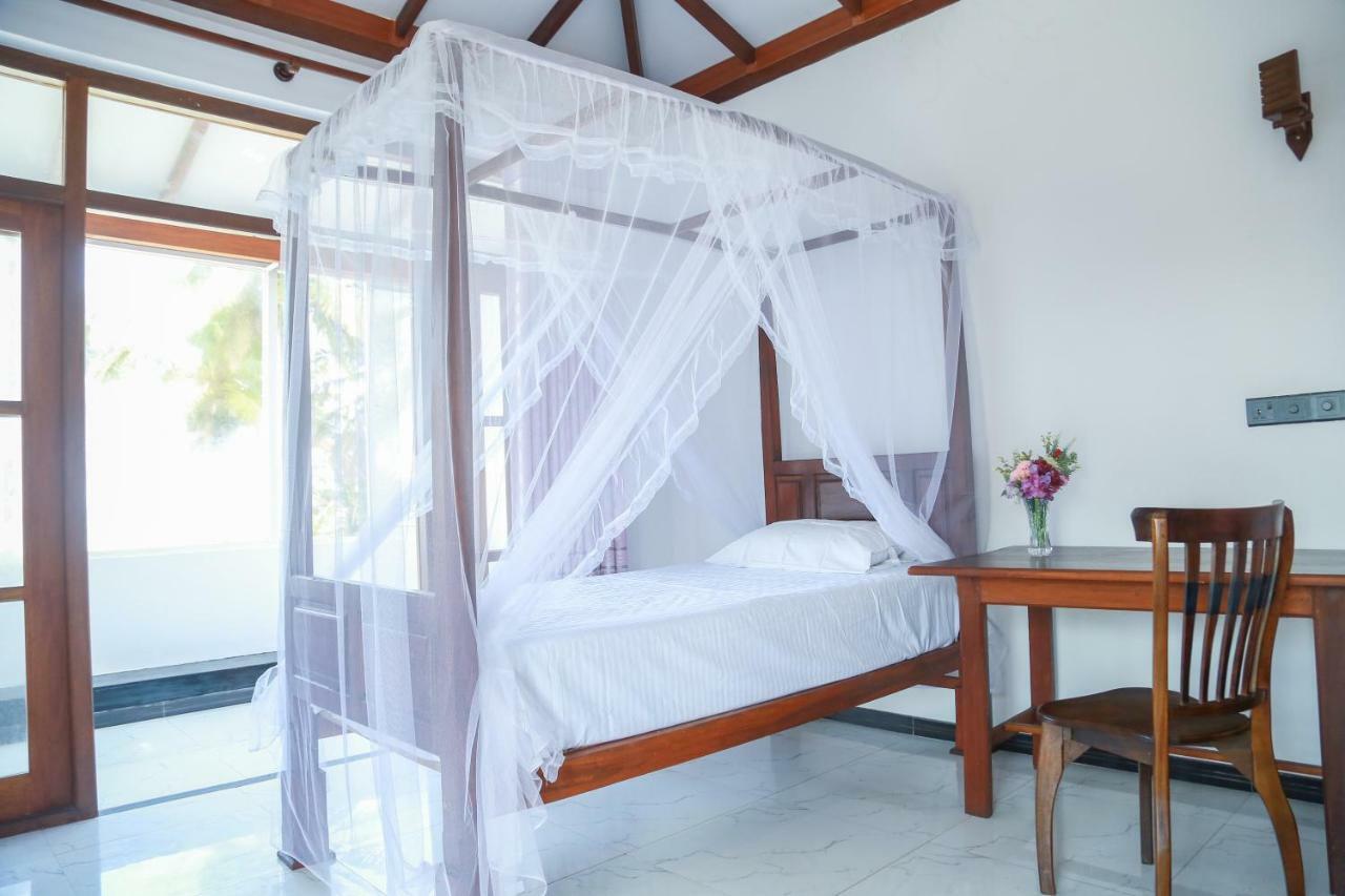 Coconut Hill Homestay Mirissa Zewnętrze zdjęcie